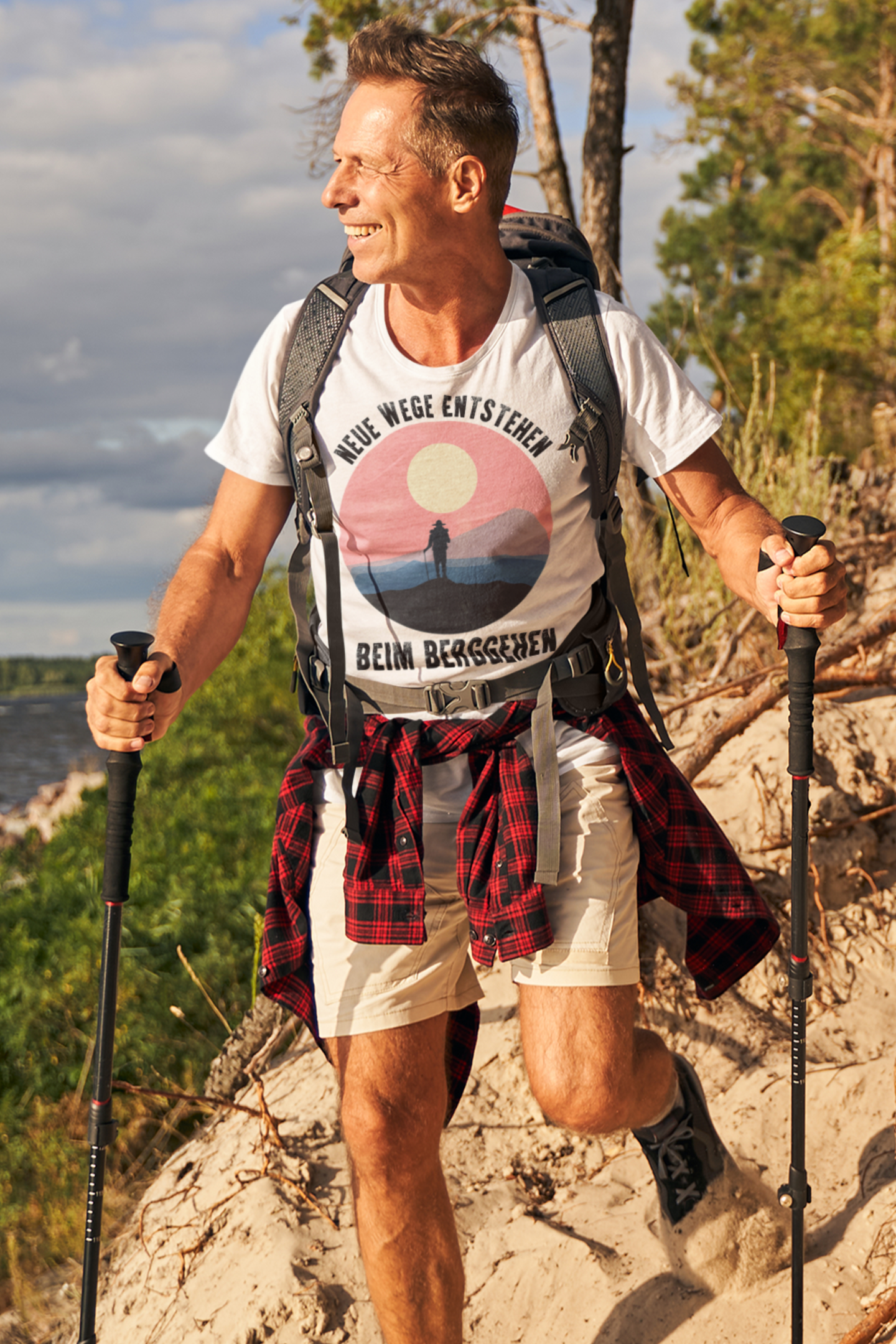 NEUE WEGE ENTSTEHEN BEIM BERGGEHEN - Unisex Premium Organic Shirt