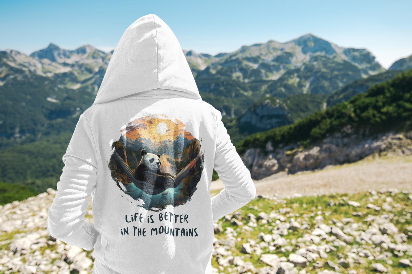 LIFE IS BETTER IN THE MOUNTAINS - Hoodie Unisex Rückendruck